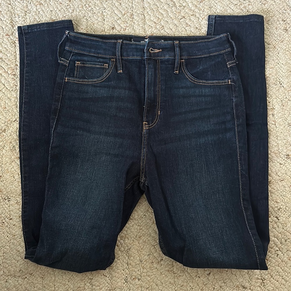 Hollister Ultra-High Rise Super Skinny Jeggings Size 7L/Size 28